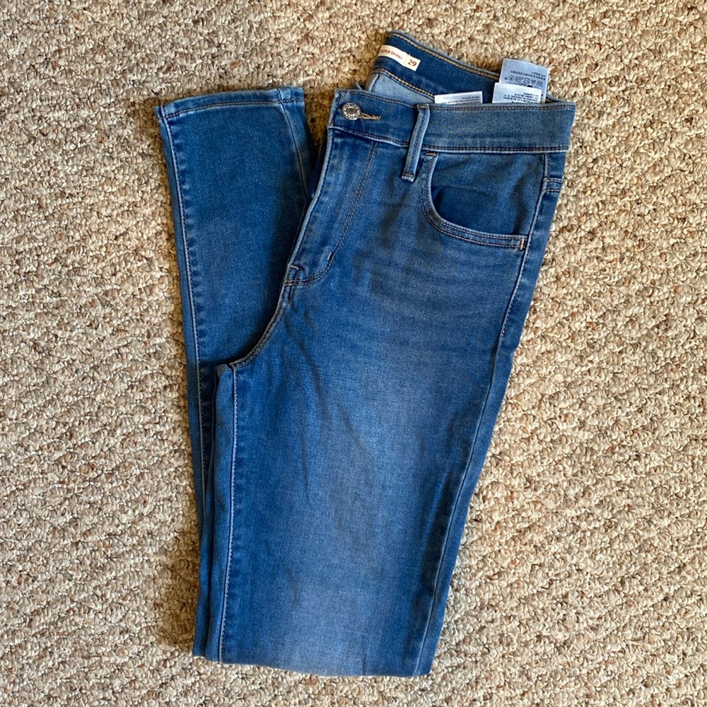 720 Levi’s High Rise Super Skinny Jeans